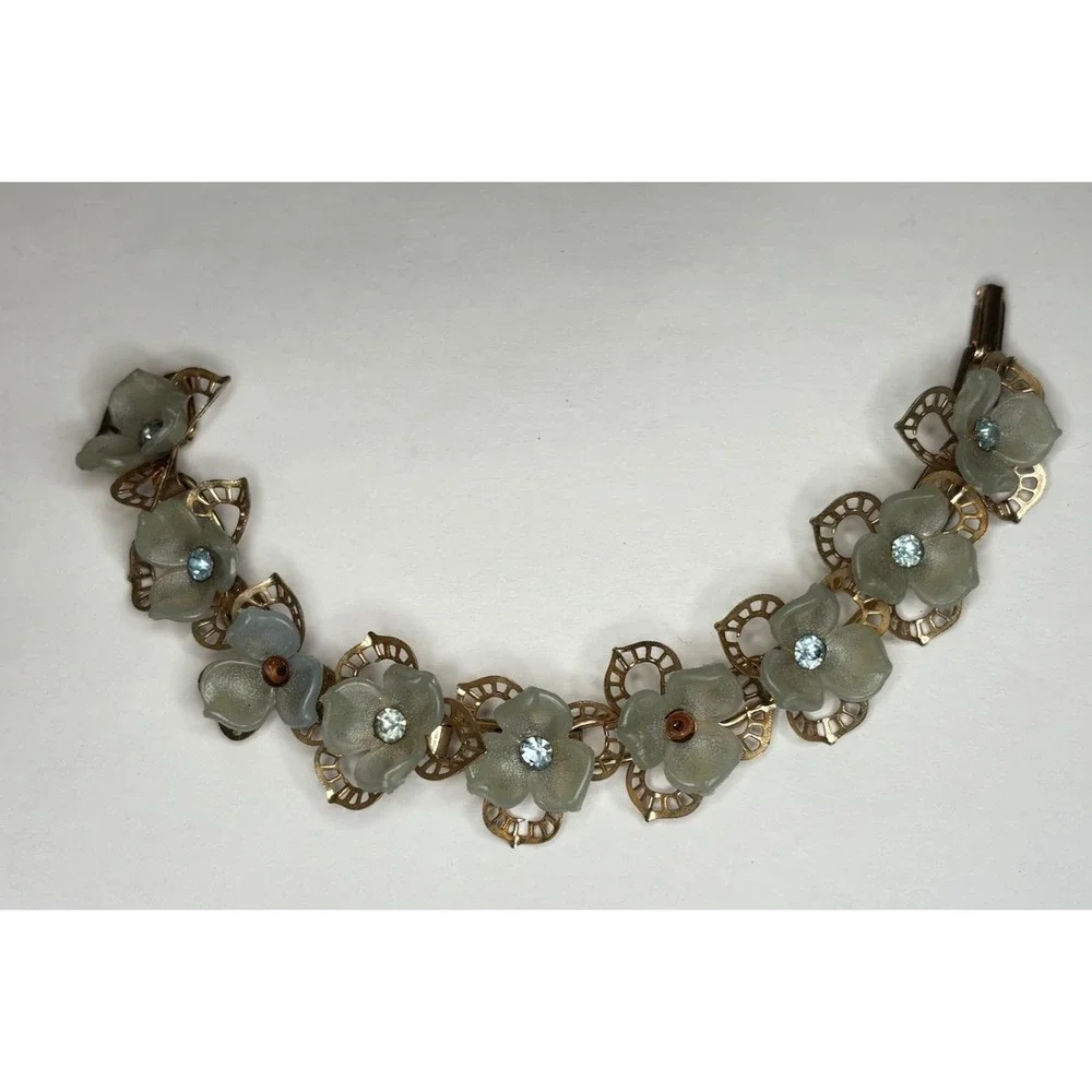 Vintage Frosted Lucite Flower Link Bracelet Blue Rhinestones Gold Tone Floral